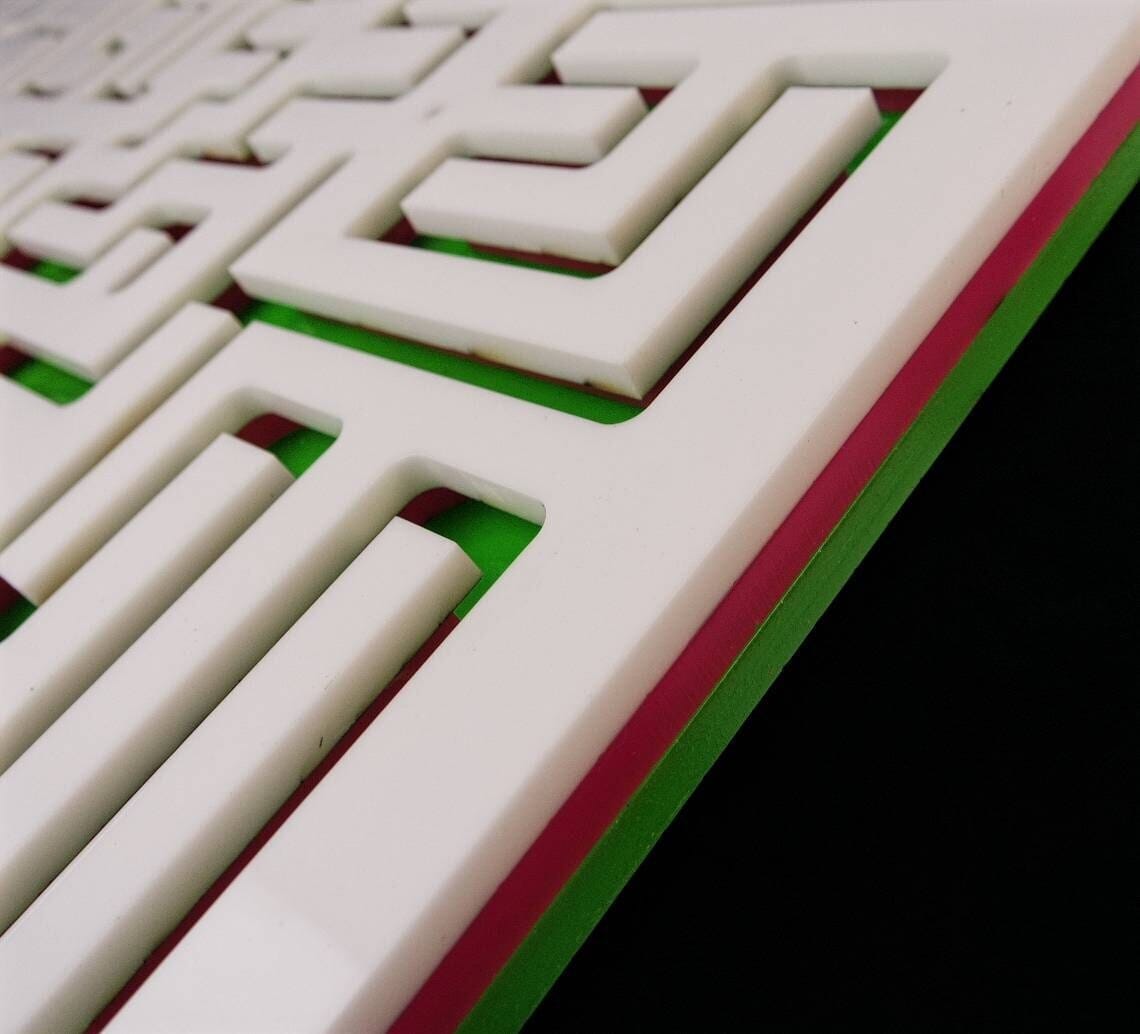 Key Maze Puzzle - Acrylic Model – Traps a Key Until Maze is Solved - Brain Teaser - Labyrinth Puzzle - Creative Crafthouse