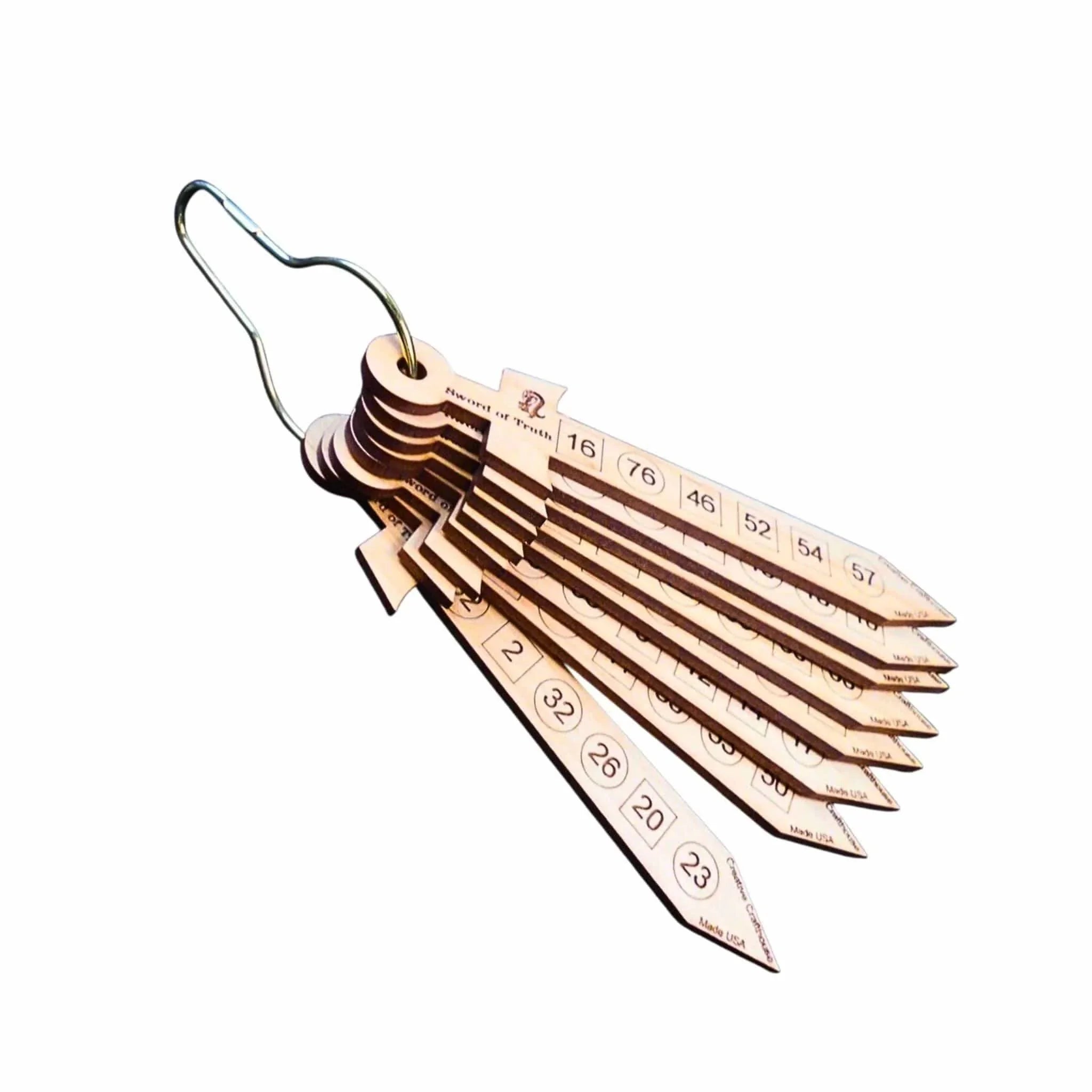 Eq　Jiminy craft language　ill his clover Swords of Truth | Wooden Math Magic Trick Keychain - Creative
