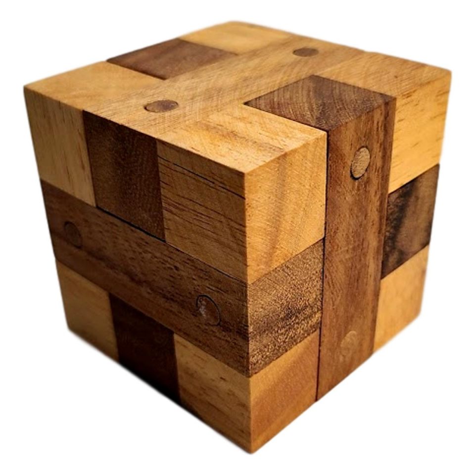 Locking Cube - a classic puzzle