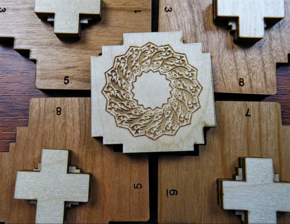 Pixel Bit Puzzle- insert the 2 bits into the frame